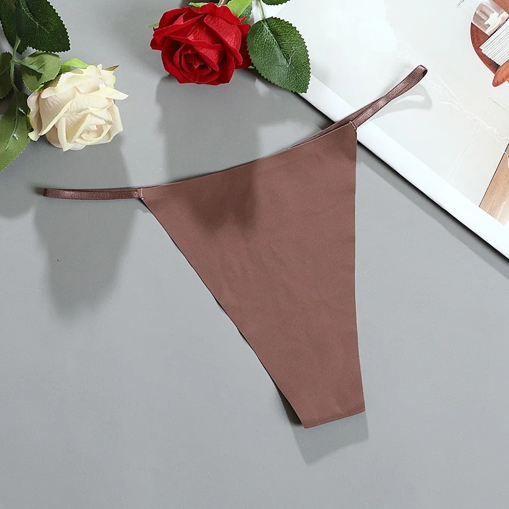 Chilot tanga dama, fara cusaturi, talie joasa, material fin si confortabil - Lenjerie fara Cusaturi - Lenjeria Magica