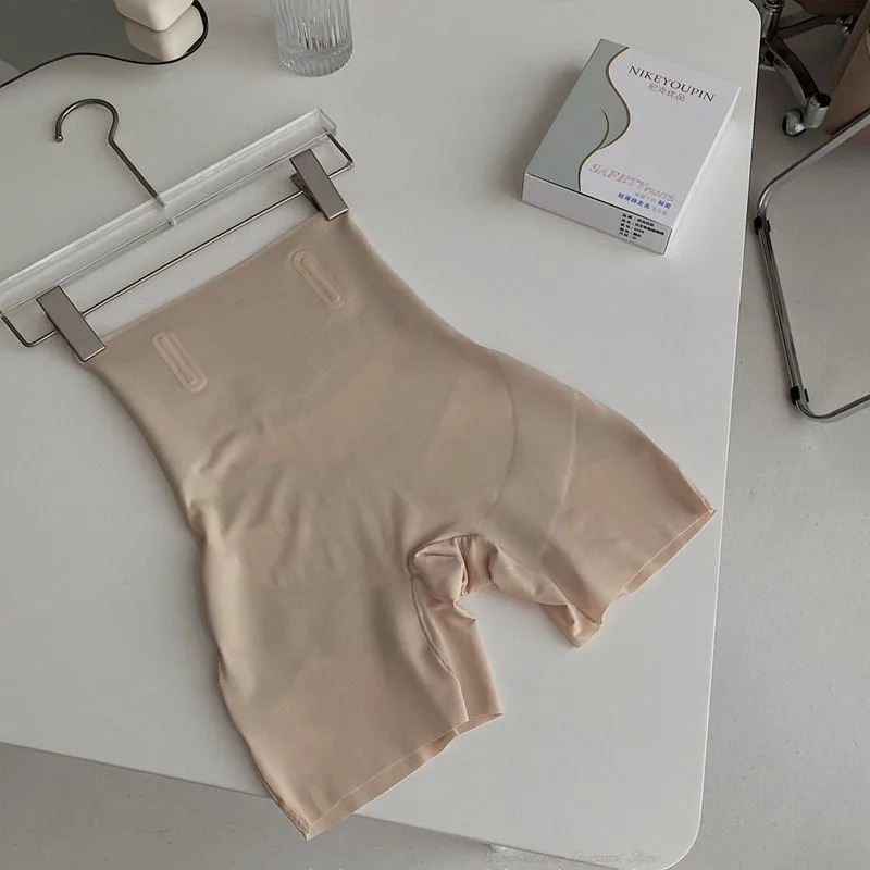 Pantaloni scurti modelatori dama, ultra subtiri, cu talie inalta si efect tummy control - Lenjerie Magica - Lenjeria Magica
